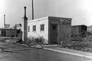 Sta-Blissville-Frt-Hse-12-70.jpg (53089 bytes)